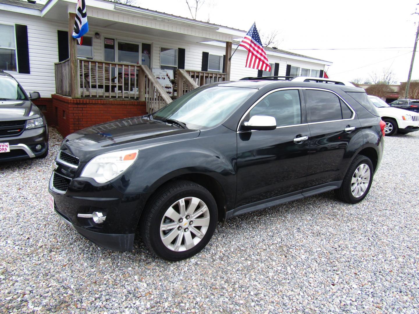 2011 Black /Black Chevrolet Equinox LTZ 2WD (2CNALFEC9B6) with an 2.4L L4 DOHC 16V engine, Automatic transmission, located at 15016 S Hwy 231, Midland City, AL, 36350, (334) 983-3001, 31.306210, -85.495277 - Photo#2